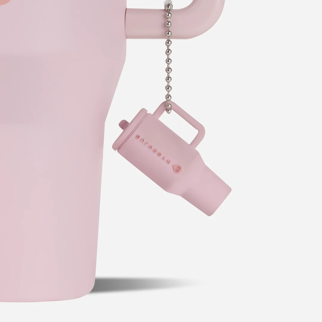 traveler-keychain-z2 Web-TravelerKeychainPhotos-PinkSand2.webp